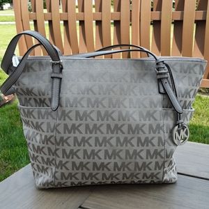 Michael Kors Gray Jet Set Tote, EUC